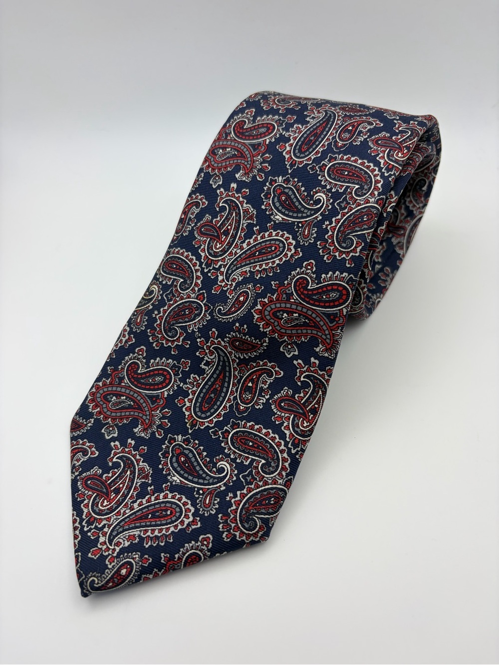 Arnie (Palmer) Men’s Paisley Necktie Navy Blue Red Gray Classic Wide Tie